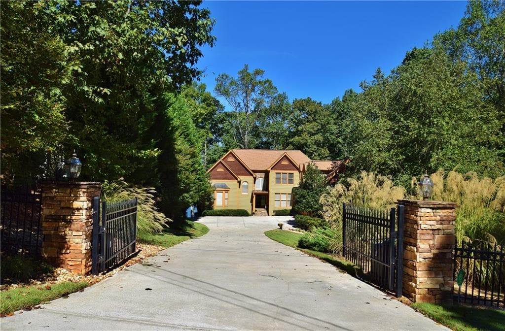 5 bedroom, 5,033 sq ft single family residence sold at 3340 Shady Cove Road, Cumming, GA 30041