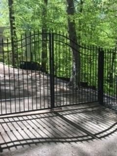 4 bedroom single family residence sold at 3688 NW Cloudland Drive, Atlanta, GA 30327