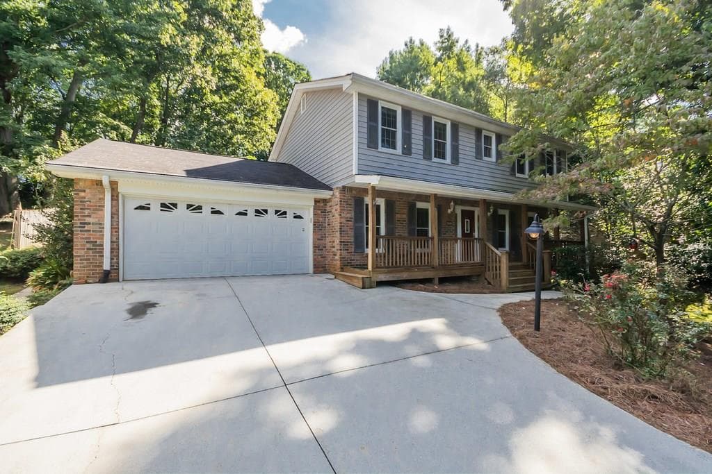 2569 SANDPIPER Drive, Tucker, GA 30084 — most recent listing photo
