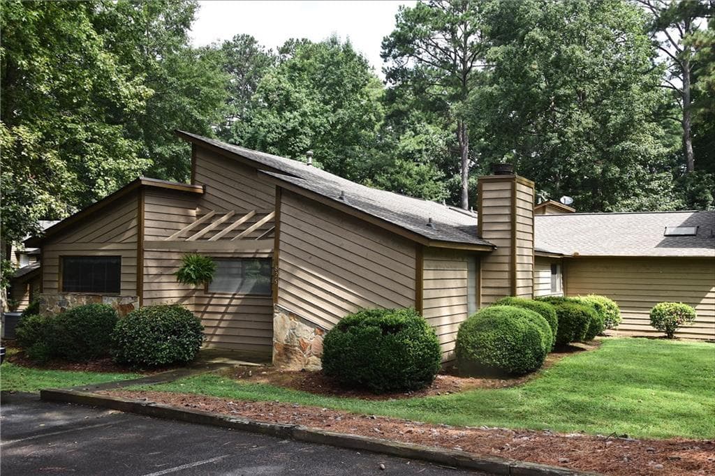 871 BONNIE GLEN Drive, Marietta, GA 30067 — most recent listing photo