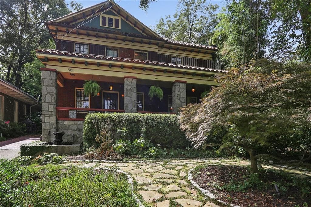 4 bedroom, 3,108 sq ft single family residence sold at 901 Virginia Avenue, Atlanta, GA 30306