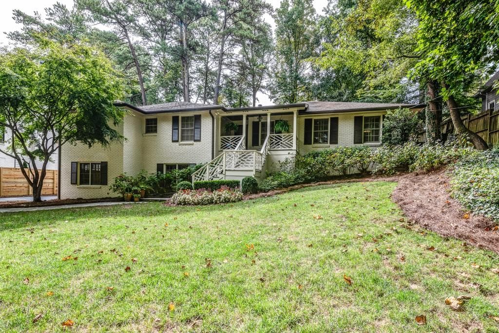 5 bedroom, 3,983 sq ft single family residence sold at 4551 Club Valley Drive, Atlanta, GA 30319