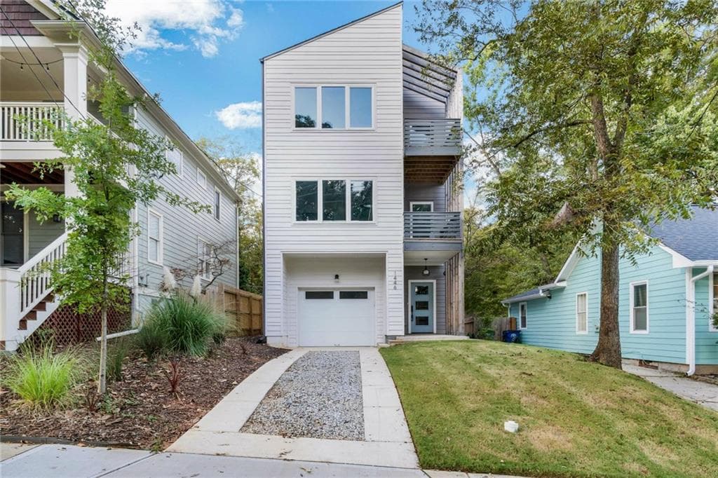 3 bedroom, 1,800 sq ft single family residence sold at 1446 Hardee Street, Atlanta, GA 30307