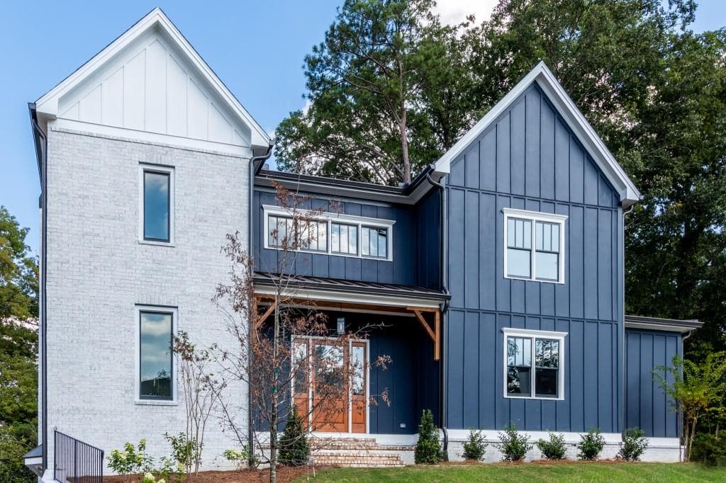 5 bedroom, 3,492 sq ft single family residence sold at 2365 Someo Court, Atlanta, GA 30324