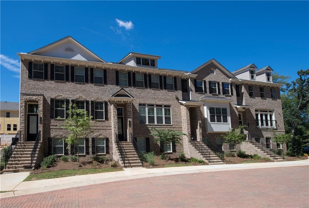 2014 Raven Way 33, Chamblee, GA 30341 — most recent listing photo