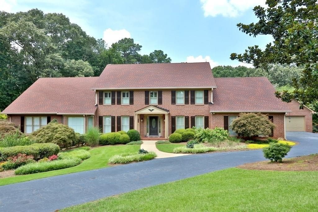 5485 LOWER ROSWELL Road, Marietta, GA 30068 — most recent listing photo