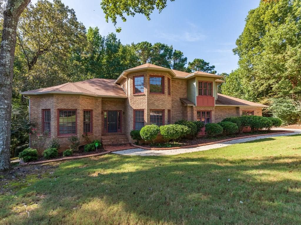 1060 Presidents Lane, Lawrenceville, GA 30043 — most recent listing photo