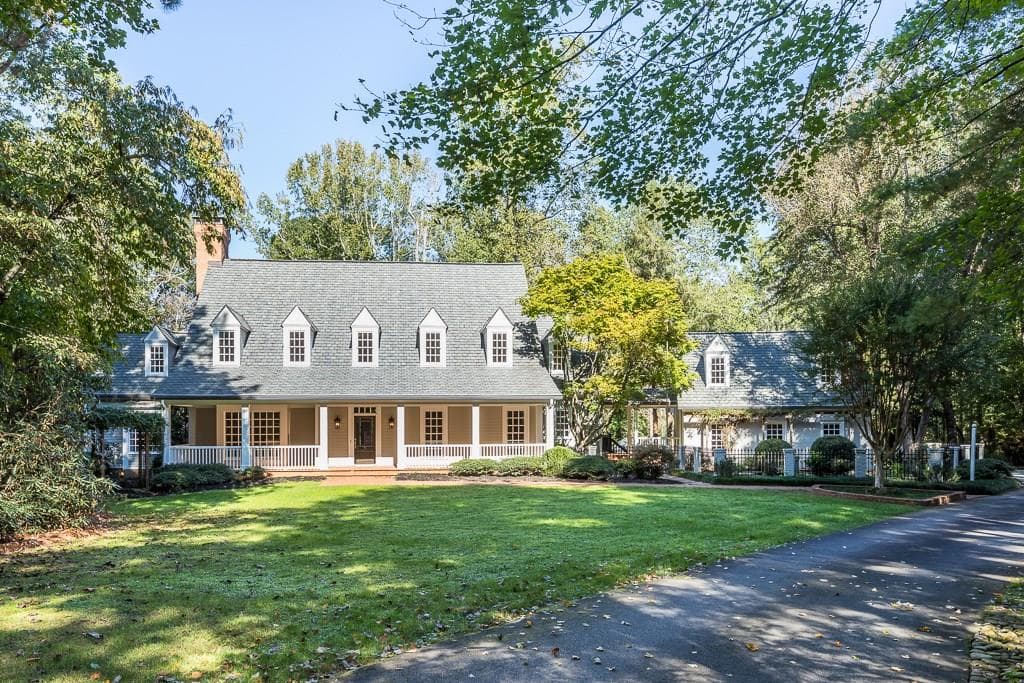 5 bedroom, 6,171 sq ft single family residence sold at 2110 Clay Drive, Sandy Springs, GA 30350