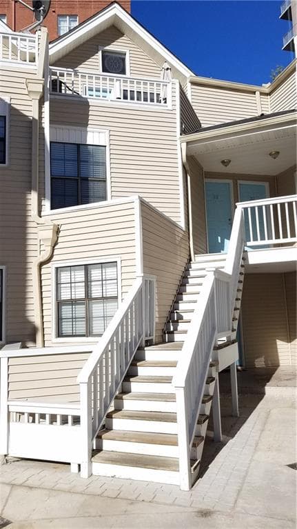 2 bedroom, 848 sq ft condominium sold at 1050 Piedmont Avenue 33, Atlanta, GA 30309
