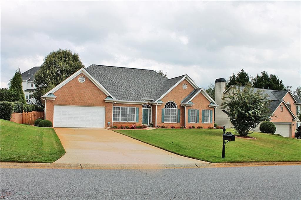 3 bedroom, 2,600 sq ft single family residence sold at 3145 Rocky Brook Drive, Alpharetta, GA 30005