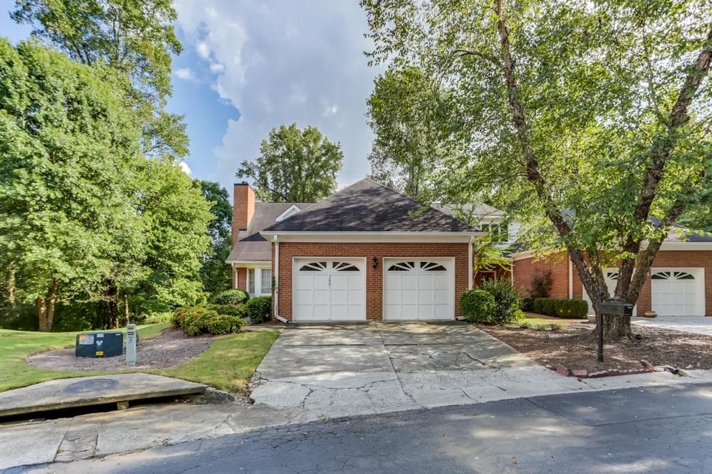 3667 WEDGEWOOD CHASE, Peachtree Corners, GA 30092 — most recent listing photo