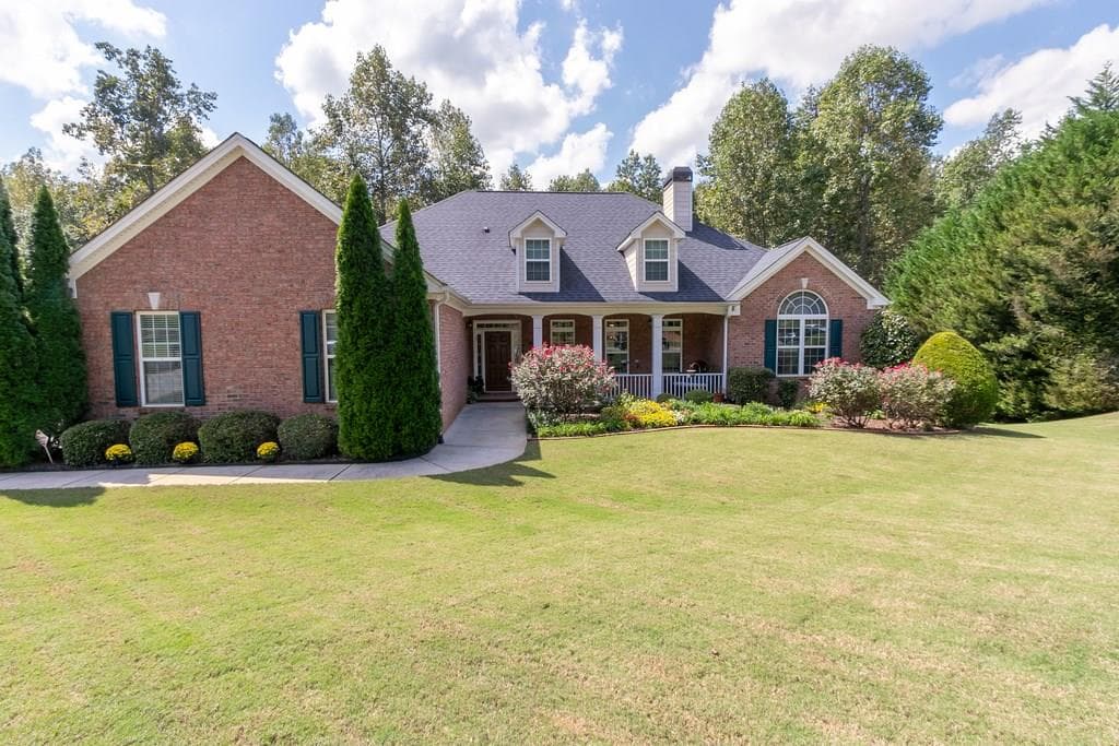 608 Southampton Circle, Hoschton, GA 30548 — most recent listing photo