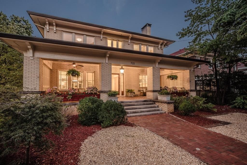 6 bedroom, 5,500 sq ft single family residence sold at 725 Penn Avenue, Atlanta, GA 30308