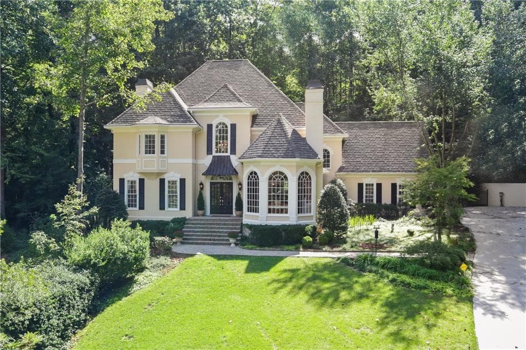 125 Grantley Court, Sandy Springs, GA 30350 — most recent listing photo