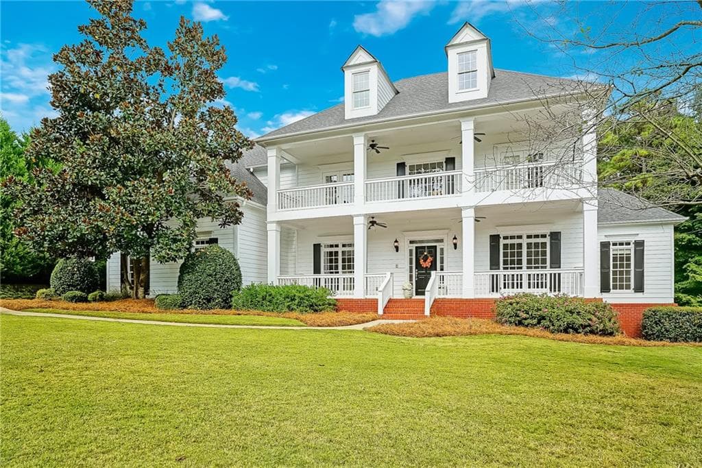 5 bedroom, 4,559 sq ft single family residence sold at 325 Winn Park Court, Roswell, GA 30075