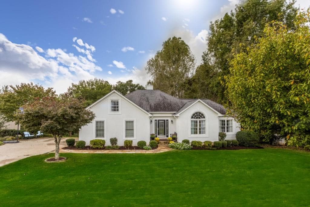 4045 Churchill Downs, Gainesville, GA 30507 — most recent listing photo