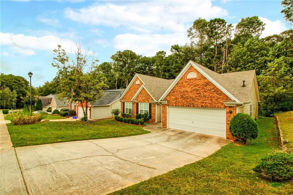 3 bedroom, 2,342 sq ft single family residence sold at 325 SUWANEE EAST Drive, Lawrenceville, GA 30043