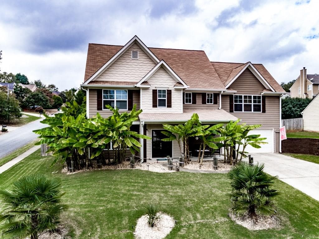 3 bedroom, 2,396 sq ft single family residence sold at 4018 Mount Vernon Drive, Woodstock, GA 30189