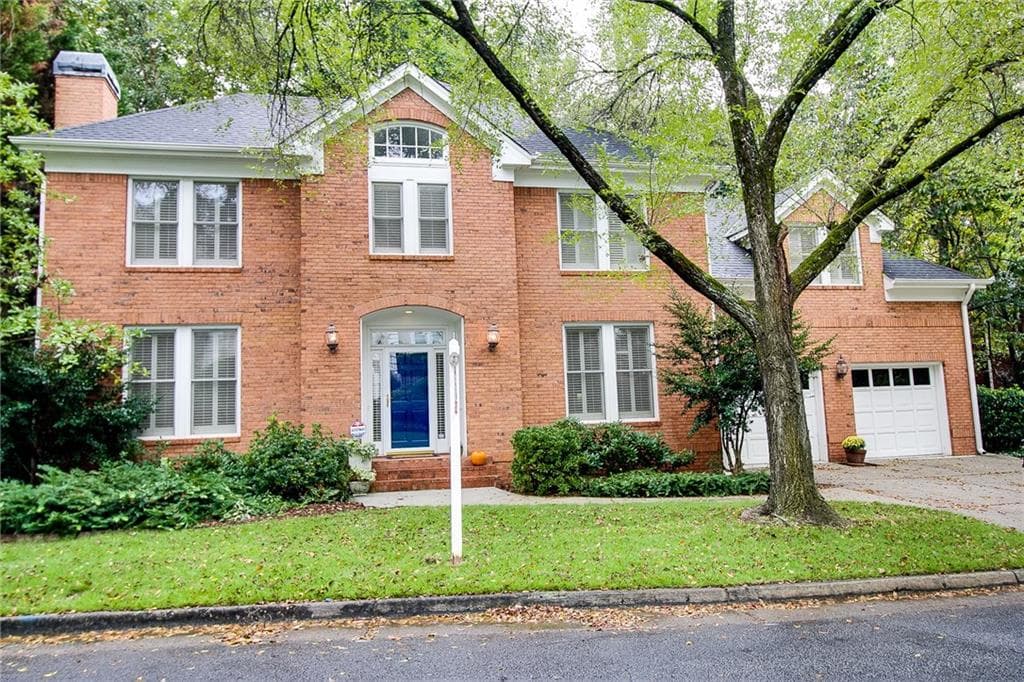 4 bedroom, 3,417 sq ft single family residence sold at 615 Greystone Park, Atlanta, GA 30324