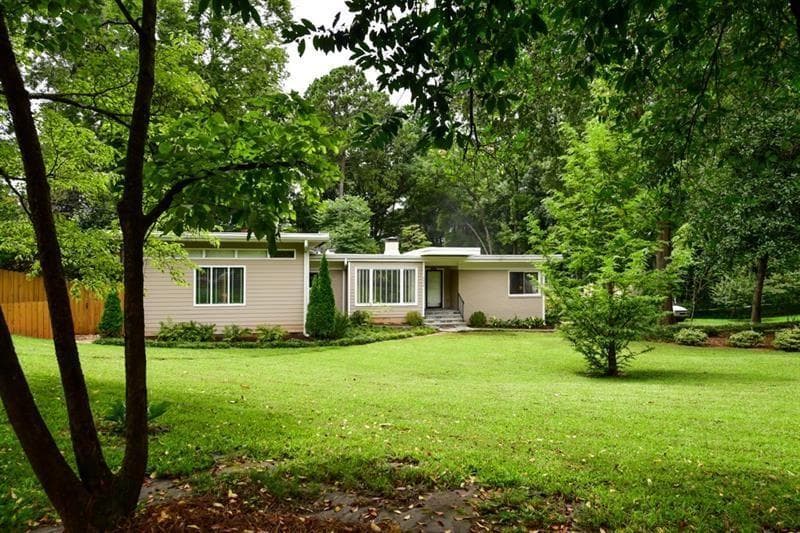 3 bedroom, 2,015 sq ft single family residence sold at 2236 Melante Drive, Atlanta, GA 30324