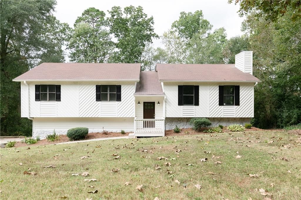 4 bedroom, 2,339 sq ft single family residence sold at 1107 Canterbury Lane, Woodstock, GA 30188