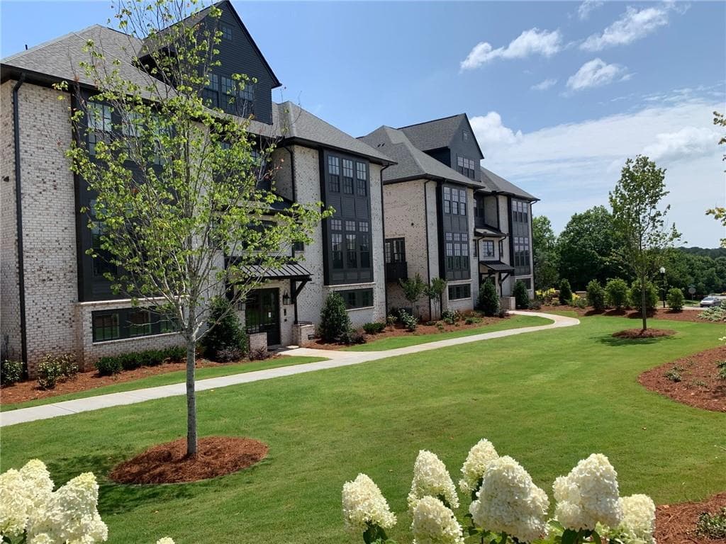 212 Britten Pass 76, Alpharetta, GA 30009 — most recent listing photo