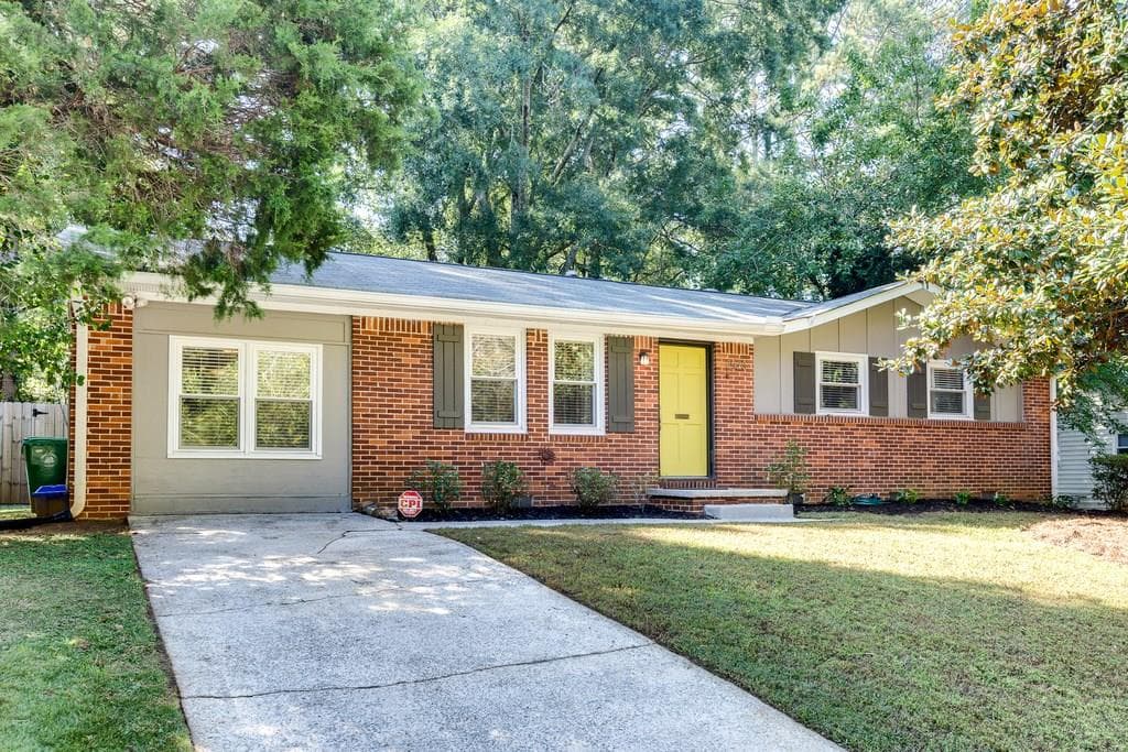 2923 Fantasy Lane, Decatur, GA 30033 — most recent listing photo