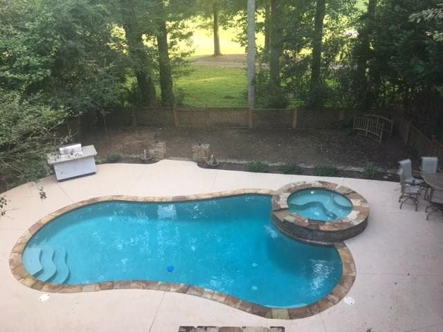2555 The Fifth Fairway, Roswell, GA 30076 — most recent listing photo