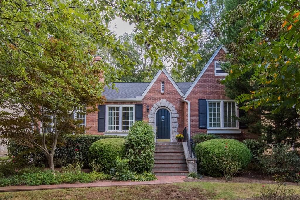 4 bedroom, 3,300 sq ft single family residence sold at 509 Princeton Way, Atlanta, GA 30307