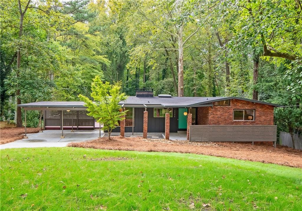5 bedroom single family residence sold at 3495 Summitridge Drive, Doraville, GA 30340