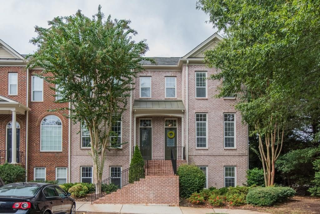 3 bedroom, 2,445 sq ft townhouse sold at 1188 Providence Place, Decatur, GA 30033