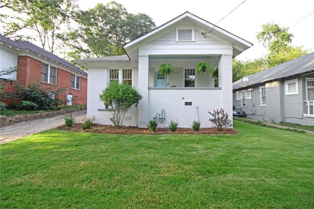 3 bedroom, 1,600 sq ft single family residence sold at 1519 Stokes Avenue, Atlanta, GA 30310
