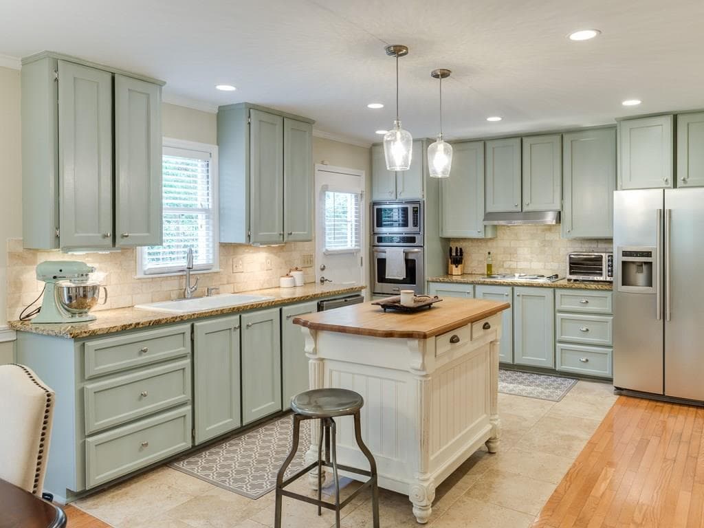 580 Holt Road, Marietta, GA 30068 — most recent listing photo