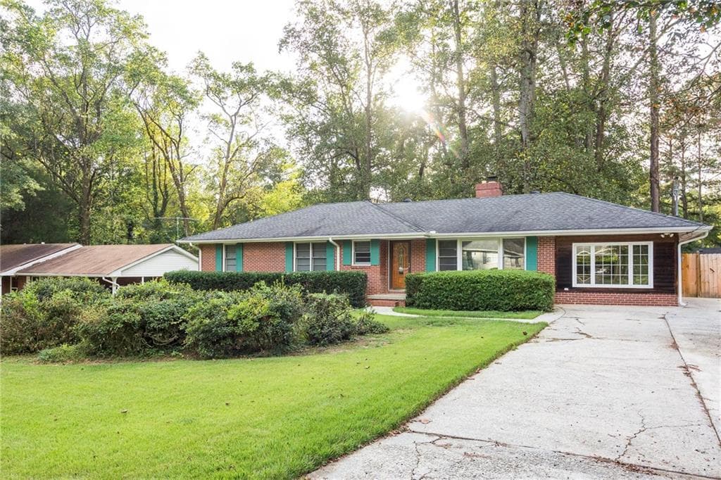 498 Robin Lane SE, Marietta, GA 30067 — most recent listing photo