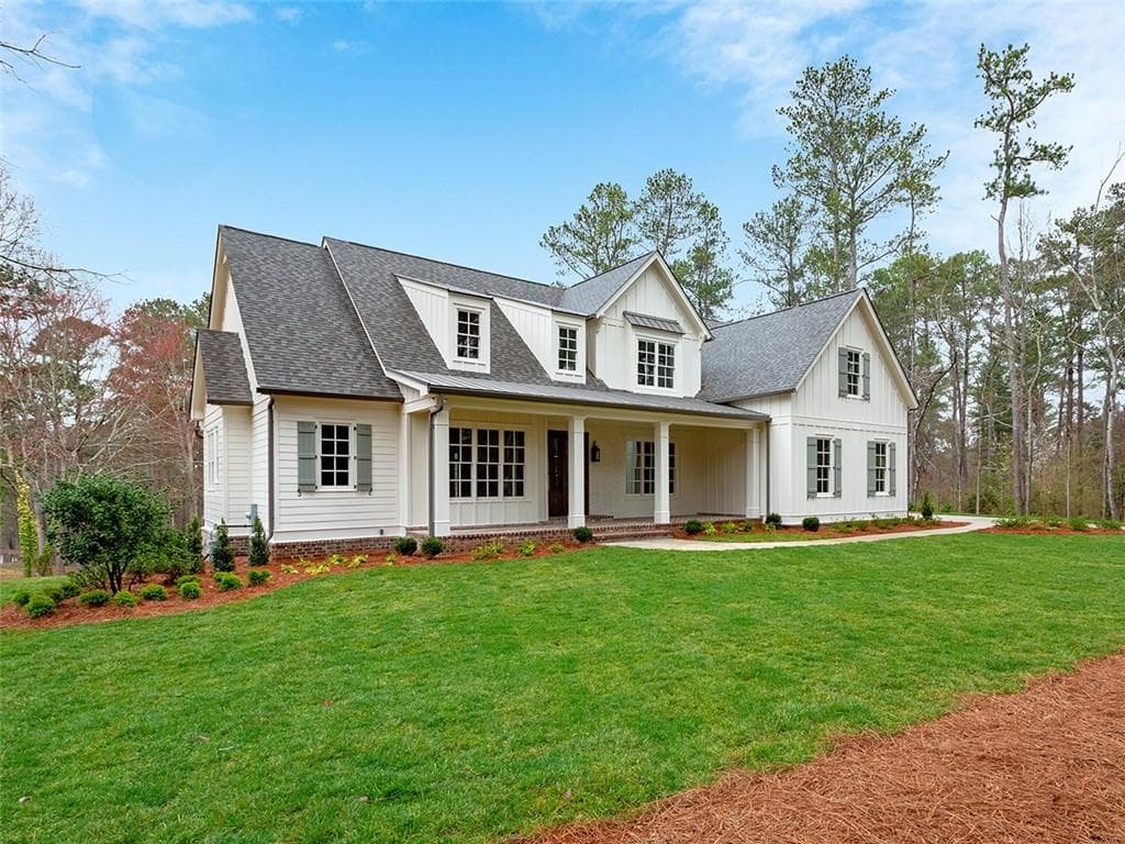 12240 King Circle, Roswell, GA 30075 — most recent listing photo