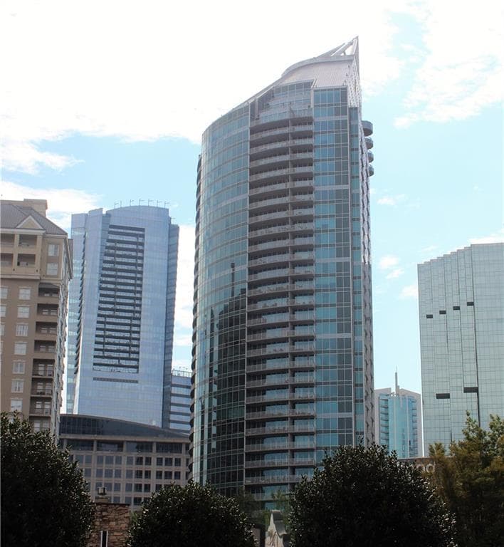 1 bedroom, 781 sq ft condominium sold at 3338 Peachtree Road 1204, Atlanta, GA 30326