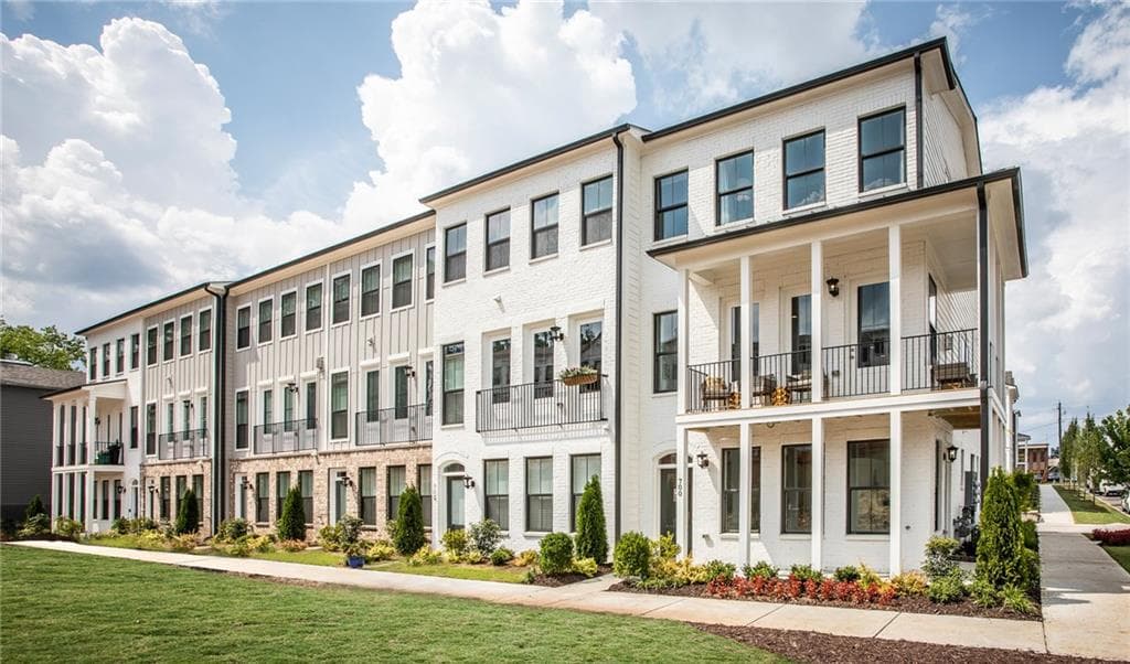 4 bedroom, 1,880 sq ft townhouse sold at 1659 Morningtide Court, Atlanta, GA 30324