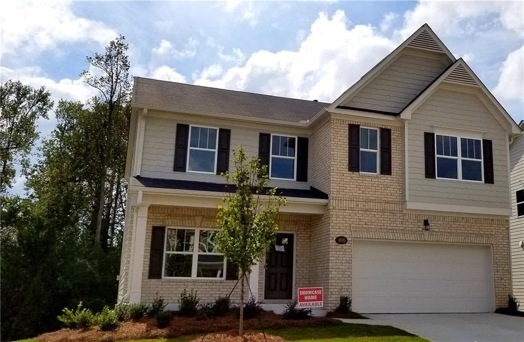5 bedroom, 2,600 sq ft single family residence sold at 4045 Bluff Creek Drive, Cumming, GA 30028