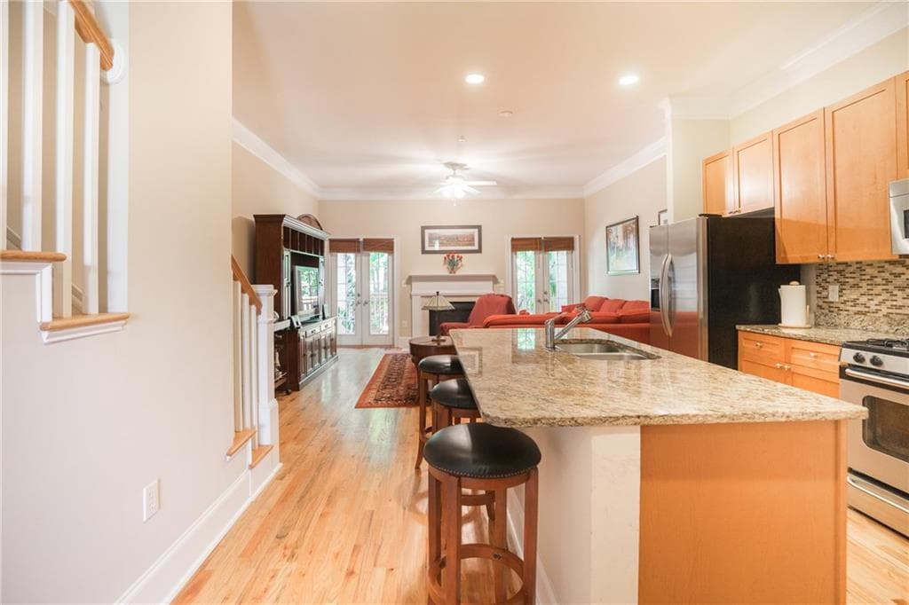 3 bedroom, 2,044 sq ft condominium sold at 1559 Mosaic Way 105, Smyrna, GA 30080