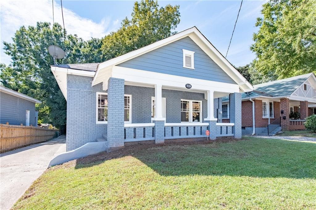 3 bedroom, 1,402 sq ft single family residence sold at 940 Woodbourne Drive, Atlanta, GA 30310