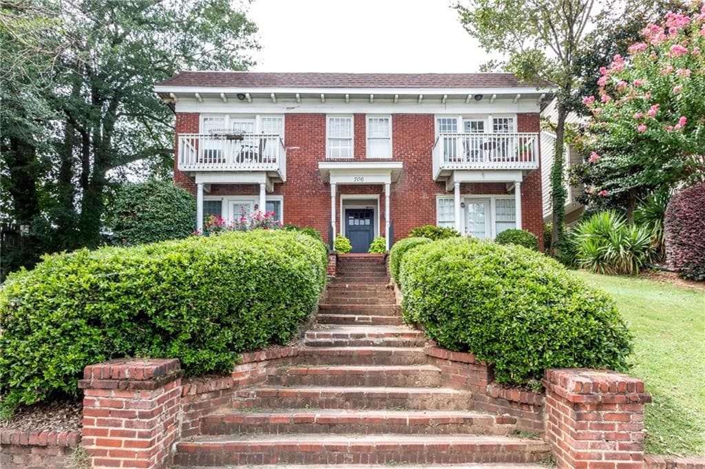 1 bedroom, 620 sq ft condominium sold at 706 Charles Allen Drive B, Atlanta, GA 30308