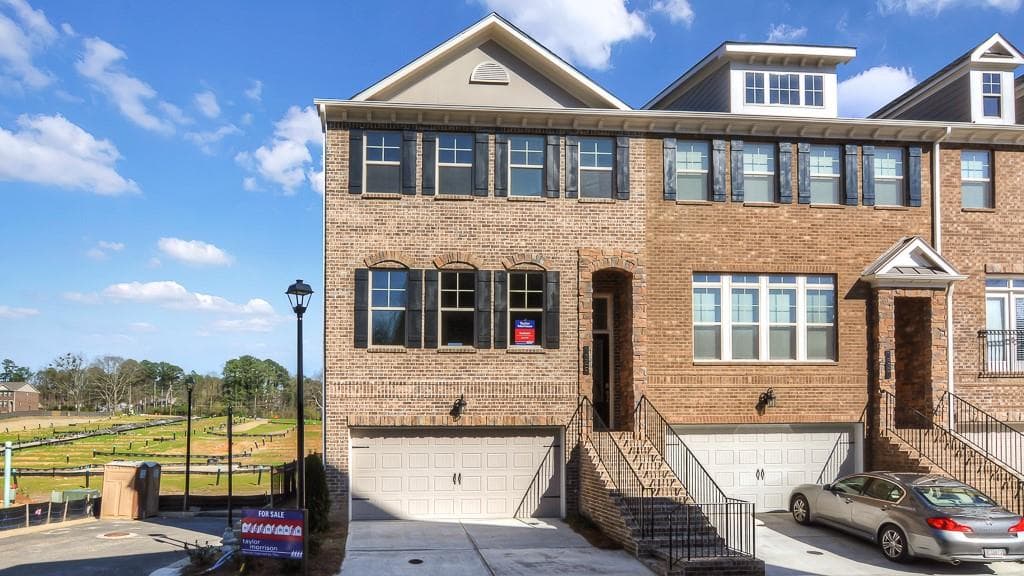 1349 Harris Way 19, Brookhaven, GA 30319 — most recent listing photo