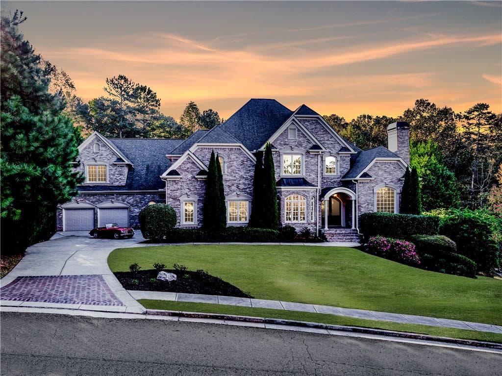 7 bedroom, 9,184 sq ft single family residence sold at 207 Gold Leaf Lane, Canton, GA 30114
