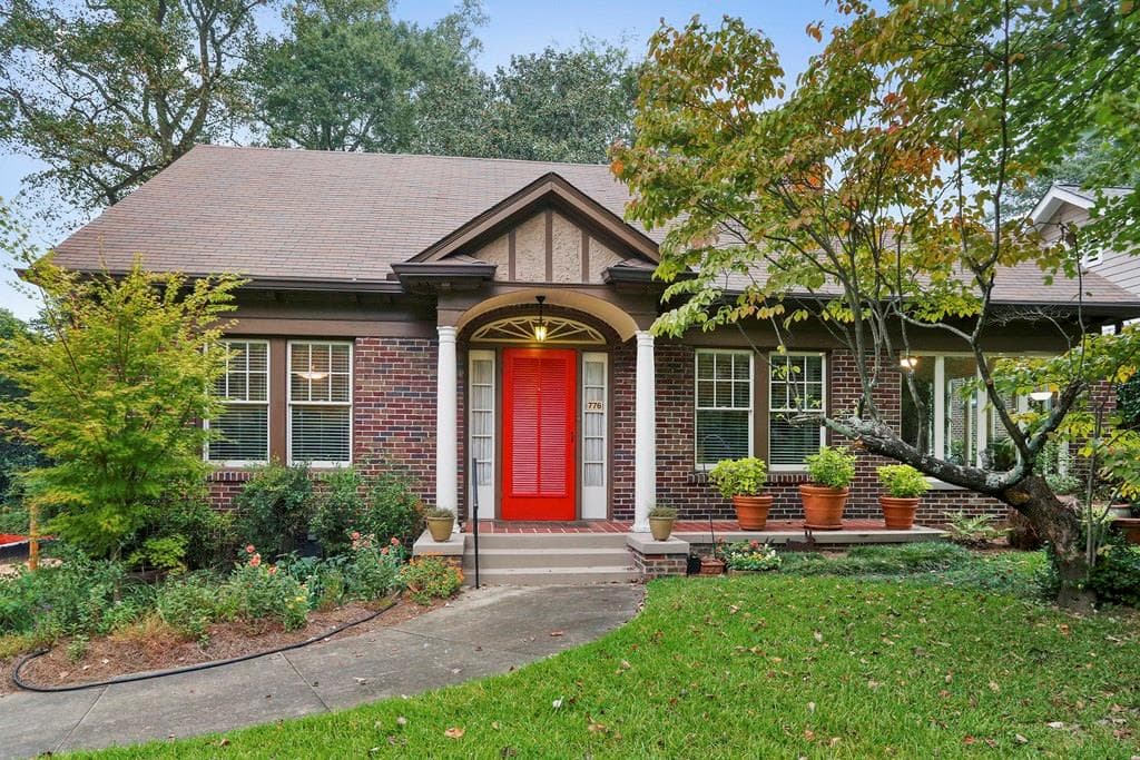 3 bedroom, 1,826 sq ft single family residence sold at 776 Virginia Circle, Atlanta, GA 30306