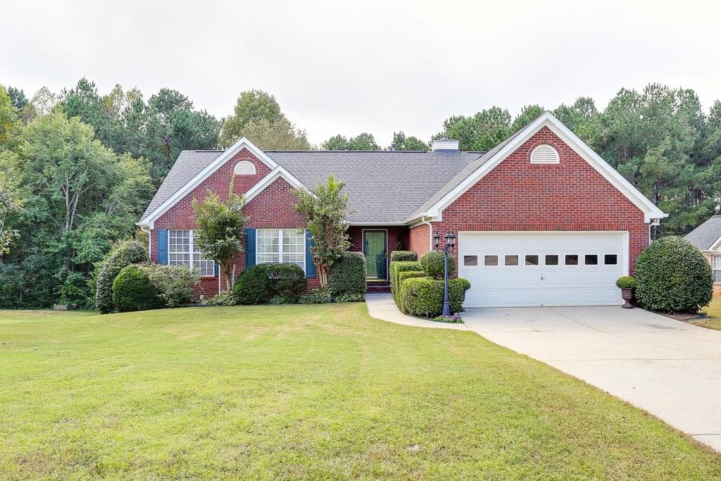 6272 Rock Port Drive, Flowery Branch, GA 30542 — most recent listing photo