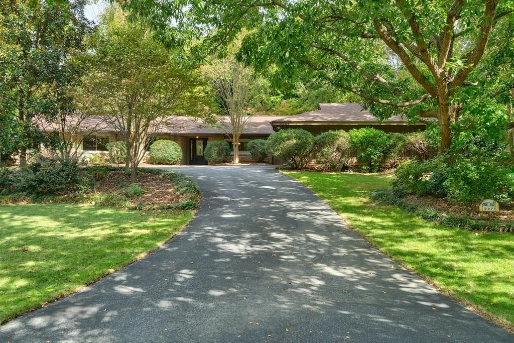 5009 Redcliff Court, Dunwoody, GA 30338 — most recent listing photo