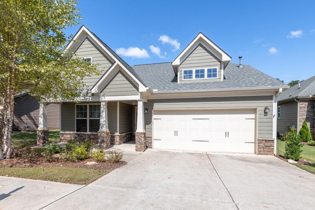 3 bedroom, 1,624 sq ft single family residence sold at 215 Aster Court, Canton, GA 30114