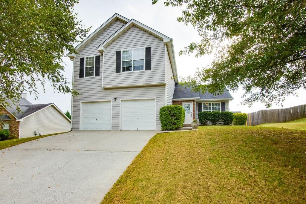 829 KENDALL PARK Drive, Winder, GA 30680 — most recent listing photo