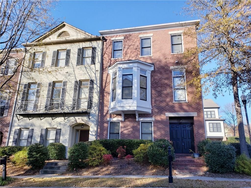 4 bedroom, 2,920 sq ft townhouse sold at 117 W Ridge Way, Roswell, GA 30076