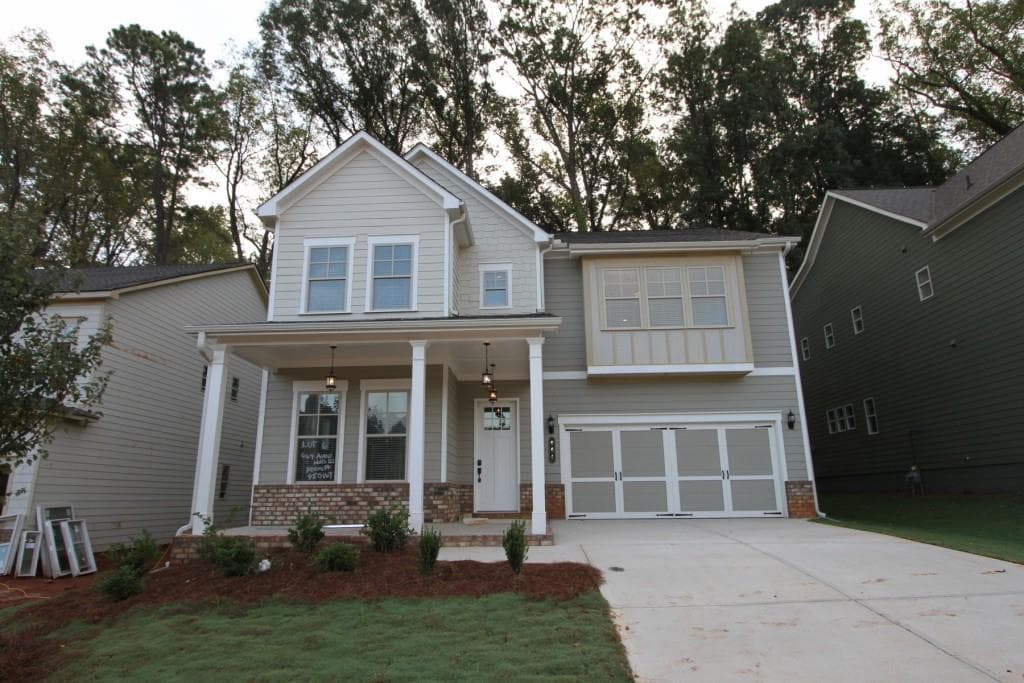 4 bedroom, 2,899 sq ft single family residence sold at 664 Avondale Hills Drive, Decatur, GA 30032